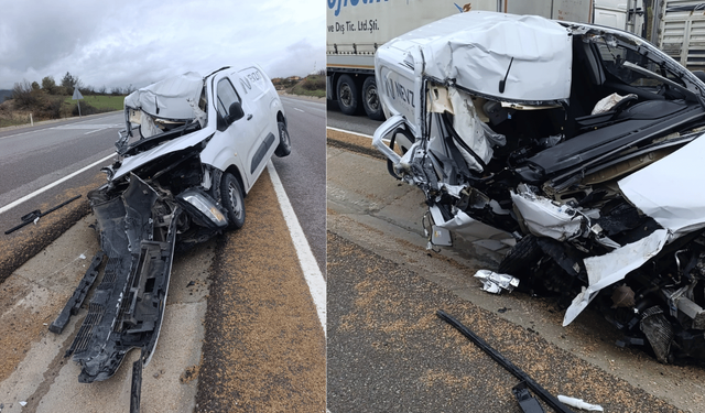 Hafif ticari araç TIR’a çarptı: 1 yaralı!