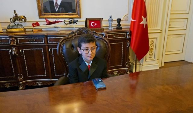 Vali makamına oturdu ilk talimatı okul güvenliğinin arttırılması oldu