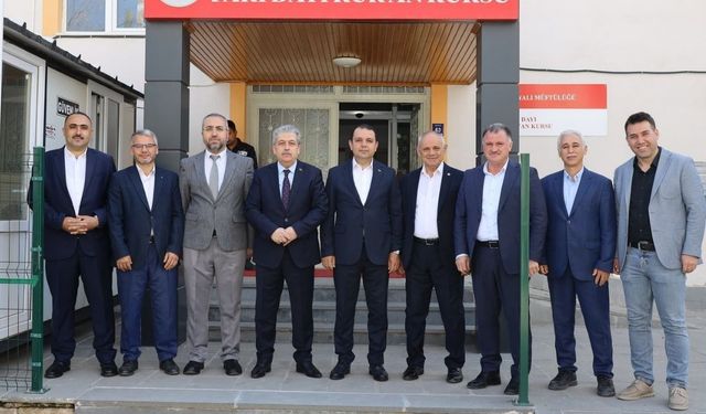 Bayar Özsoy Yahyalı’da Kur’an Kursu ziyaretinde bulundu