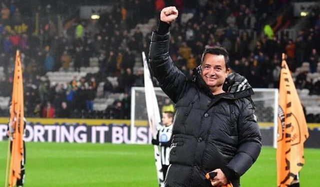 Acun Ilıcalı’dan kendi futbolcusu hakkında: Fenerbahçe’de olsa 25 golü geçer”