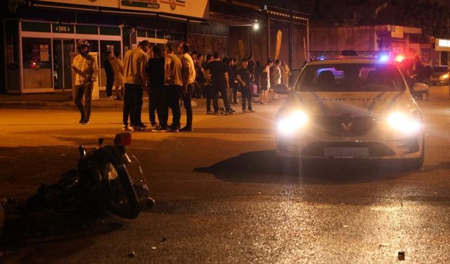 Adana’da şampiyonluk konvoyunda kaza: 1 ağır yaralı
