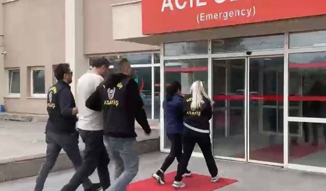 Havalimanına ait silahı çalan iki kişi yakalandı