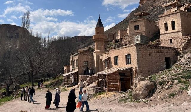 Kayseri’de Kurban Bayramı’nda ailelerin favori noktası belli oldu: Soğanlı vadisi