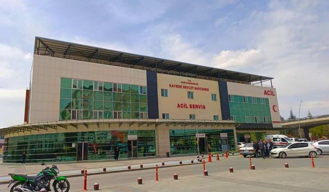 Kayseri hastanelerinde kritik eşik: Bir doktora yüzlerce hasta düşüyor