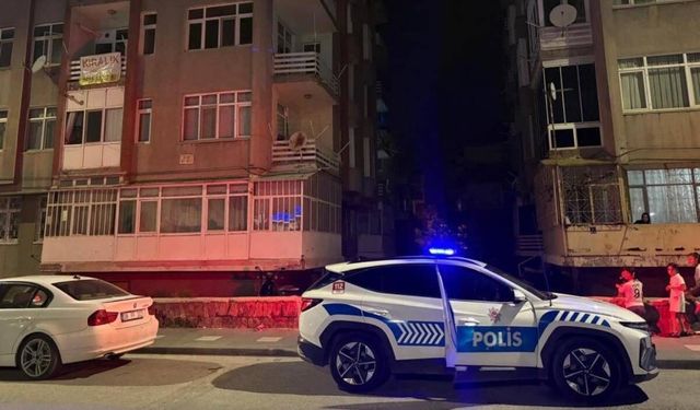 Kayseri'de polis telefon kamerasıyla evi izledi, kapıyı kırarak içeri girip şahsı kurtardı