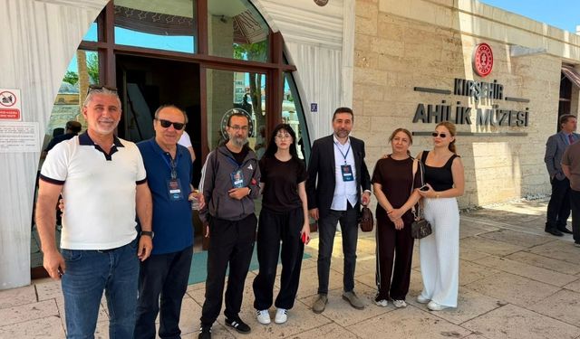 TİGAD Heyeti Kırşehir buram buram tarih kokuyor: Gazeteciler Bozkırın Tezenesi’nin huzurunda