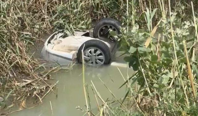 Adana’da devrilen otomobilde anne ve oğul hayatını kaybetti!
