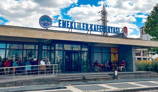 2 TL’ye çay, 20 TL’ye çorba! Kayseri'de bu kafeteryalar dolup taşıyor