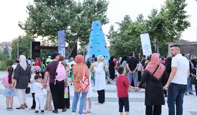 Kayseri Büyükşehir Belediyesi Spor A.Ş Hacılar’da çocuklarla bir araya geldi