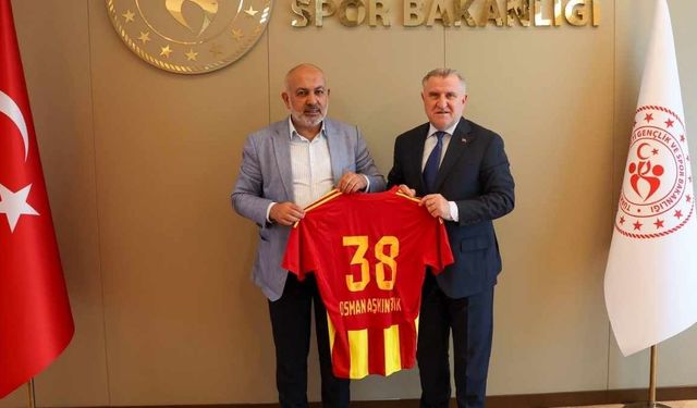 Kayserispor yönetiminden Gençlik ve Spor Bakanı Osman Aşkın Bak'a kritik ziyaret