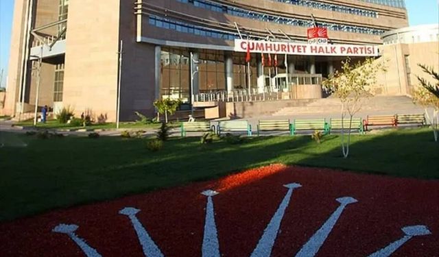 Önder Sav açıkladı: CHP'den istifa edenler 700 bini geçti