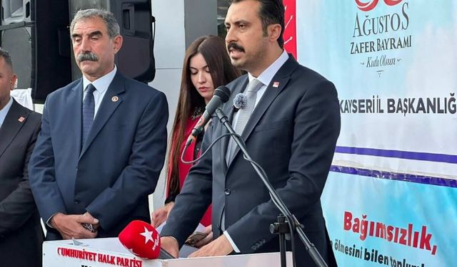 CHP Kayseri teşkilatı 30 Ağustos Zafer Bayramı'nı coşkuyla kutladı!