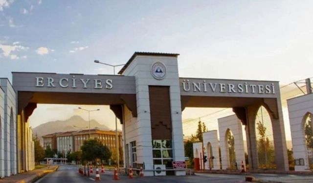 Erciyes Üniversitesi öğrencilerini yalnız bırakmıyor! Şehre gelen öğrenciler otogarda karşılanacak!