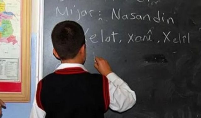 Suriye eğitim sisteminde yeni düzenleme: Okullarda 'kürtçe' eğitim verilecek