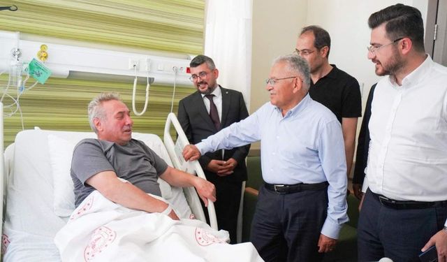 Ak Parti Felahiye İlçe Başkanı Kemal Korkmazyiğit rahatsızlandı, Memduh Başkan soluğu hastanede aldı!