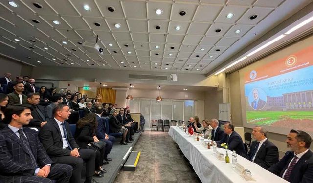 Hulusi Akar Finlandiya’da Türklerle buluştu: Kökümüz bir, gönlümüz bir