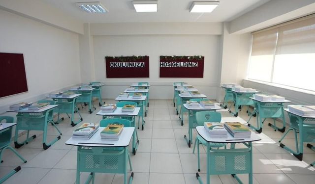 Okullarda ücretsiz ders kitapları dağıtılmaya başlandı! 283 milyon ders kitabı dağıtımda