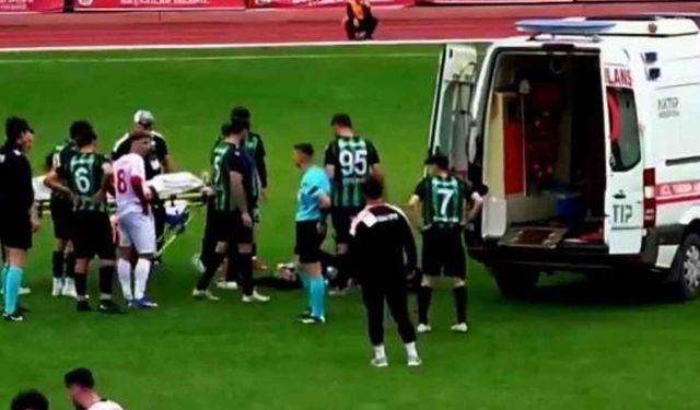 Sahada korku dolu anlar! Futbolcu kalp krizi geçirdi