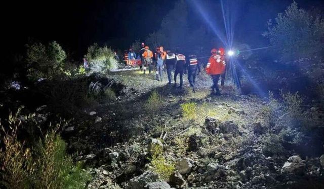 İHH Gönüllüsü grup kanyonda kayboldu! 1 ölü