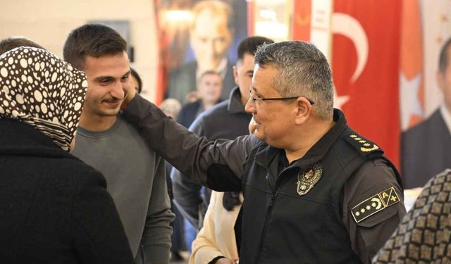Kayseri İl Emniyet Müdürü Sinan Ergen ve eşi şehit aileleriyle bir araya geldi
