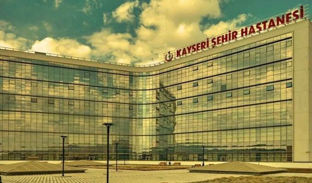 Kayseri Şehir Hastanesinde gerçekçi afet tatbikatı gerçekleştirildi