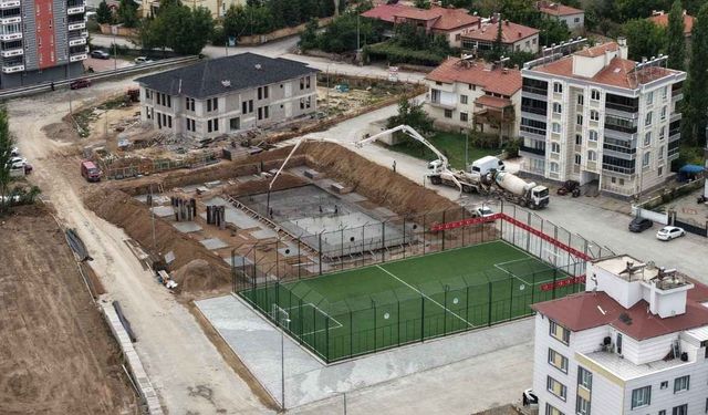 Kayseri’ye yarı olimpik yüzme havuzu geliyor: Temelleri atıldı!