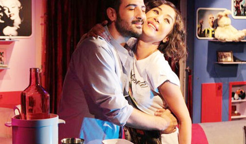 "Aşk Bu Mu?" Sahnelenecek