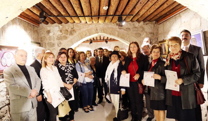 Vali Düzgün Ressamlarla  Buluştu