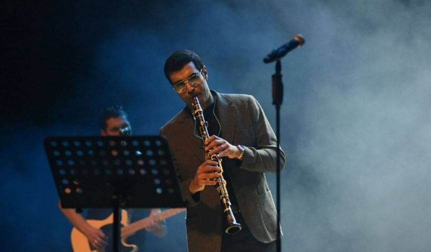 Kayseri'de ünlü oyuncu Murat Ünalmış'ın rüzgarı esti!