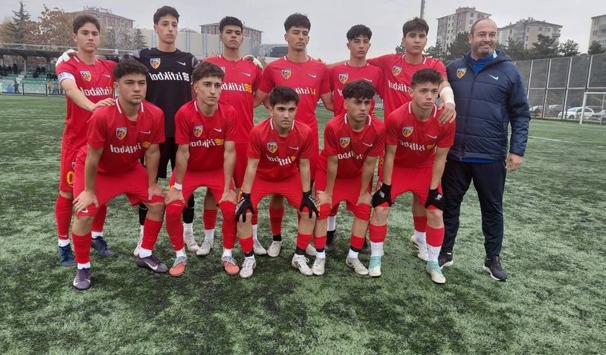 Kayseri Gelişim Ligi'nde derbi heyecanı! Kayserispor kazanmasını bildi