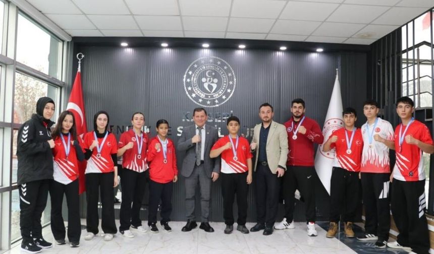 Sağlık Erva Spor Kulübü Wushu Türkiye Şampiyonası’ndan 8 madalya ile döndü