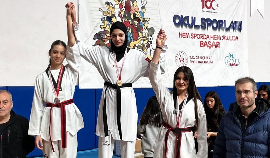 Talas’taki Taekwondo seçmelerinde ERVA Spor Kulübü’nden 9 madalya