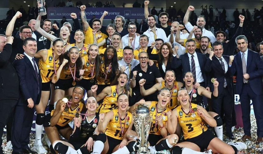 VakıfBank Kupa Voley şampiyonu oldu! Eczacıbaşı Dynavit’i mağlup etti