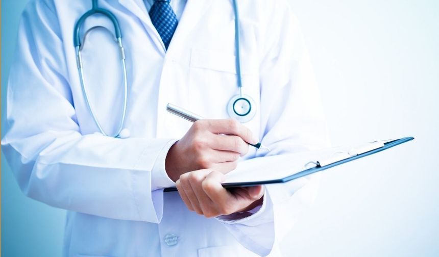 Sağlık sektöründe yapay zekâ atağı: Doktorlara özel ChatGPT dönemi başlıyor