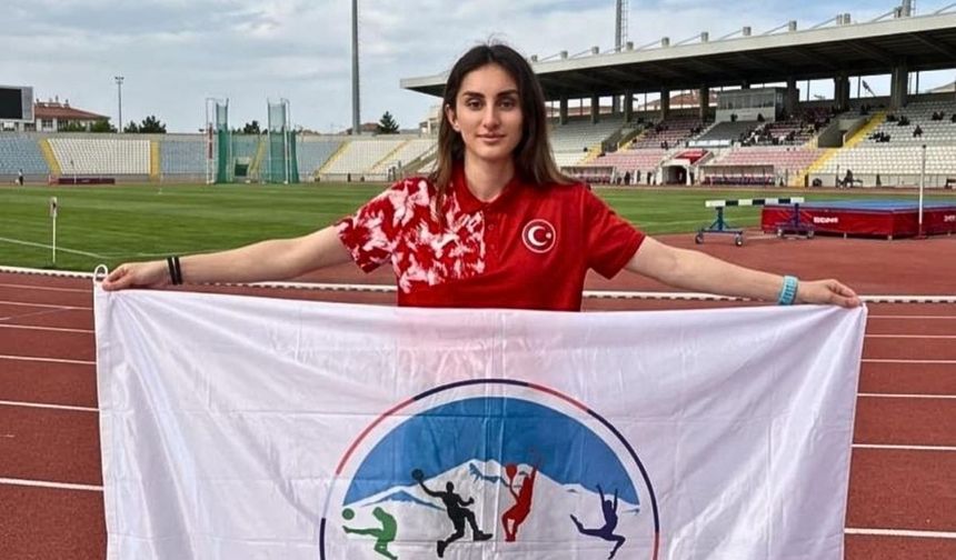 Kayserili sporcu Türkiye rekoru kırdı; Olimpiyat barajını aştı