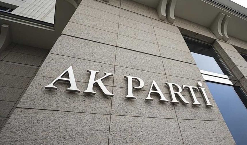 Eski AKP’li isimden dikkat çeken açıklama: AK Parti MKYK’sında bir iç darbe yapıldı!