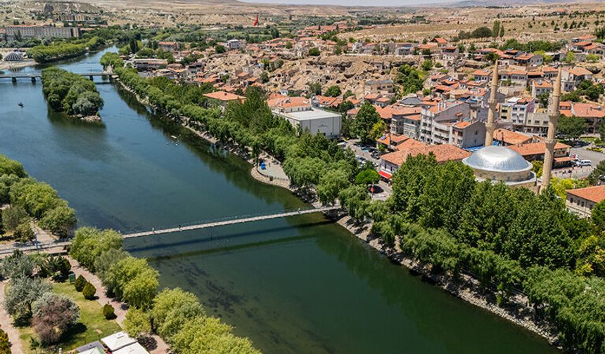 Yamula ve Bayramhacılı Barajları tahliye edildi, Avanos’ta Kızılırmak Taştı: Başkandan uyarı!