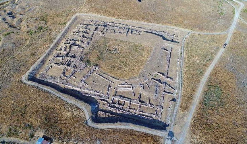 Kültepe Kazı Başkanı Prof. Dr. Kulakoğlu: Kayseri turizm’de hak etmediği bir yerde