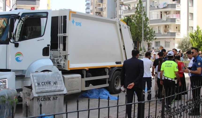 Adana’da çöp kamyonunun çarptığı kadın hayatını kaybetti!