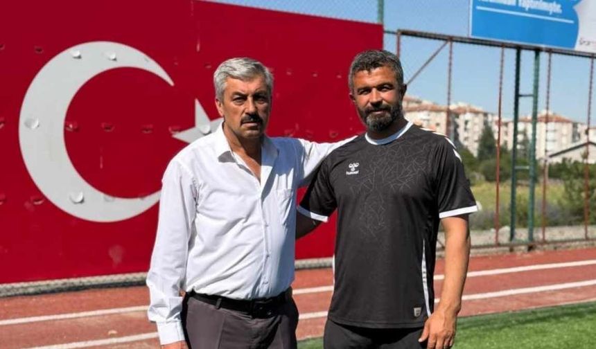Hacılar Erciyesspor antrenörü Barış Bekir Cihan ile yola devam ediyor