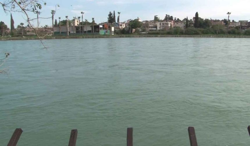 Adana'da 2 gündür aranan evsiz şahıs nehirde ölü bulundu
