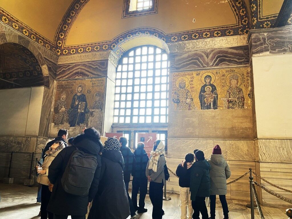 Ayasofya Kebir Cami'ye Turistlere Giriş 25 Euro Ödeme Alınacak