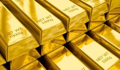 Kütahya’da Güvenli Ticaret Dönemi
Yeni düzenlemeyle birlikte Kütahya, kuyumculuk sektöründe örnek bir şehir haline geldi.

Artık vatandaşlar gönül rahatlığıyla alışveriş yapabilecek.

Valilik kararının ardından, şehirde sahte altınla ilgili şikâyetlerin azalmaya başladığı bildiriliyor.

Uygulama, kısa sürede diğer illere de örnek olabilir.