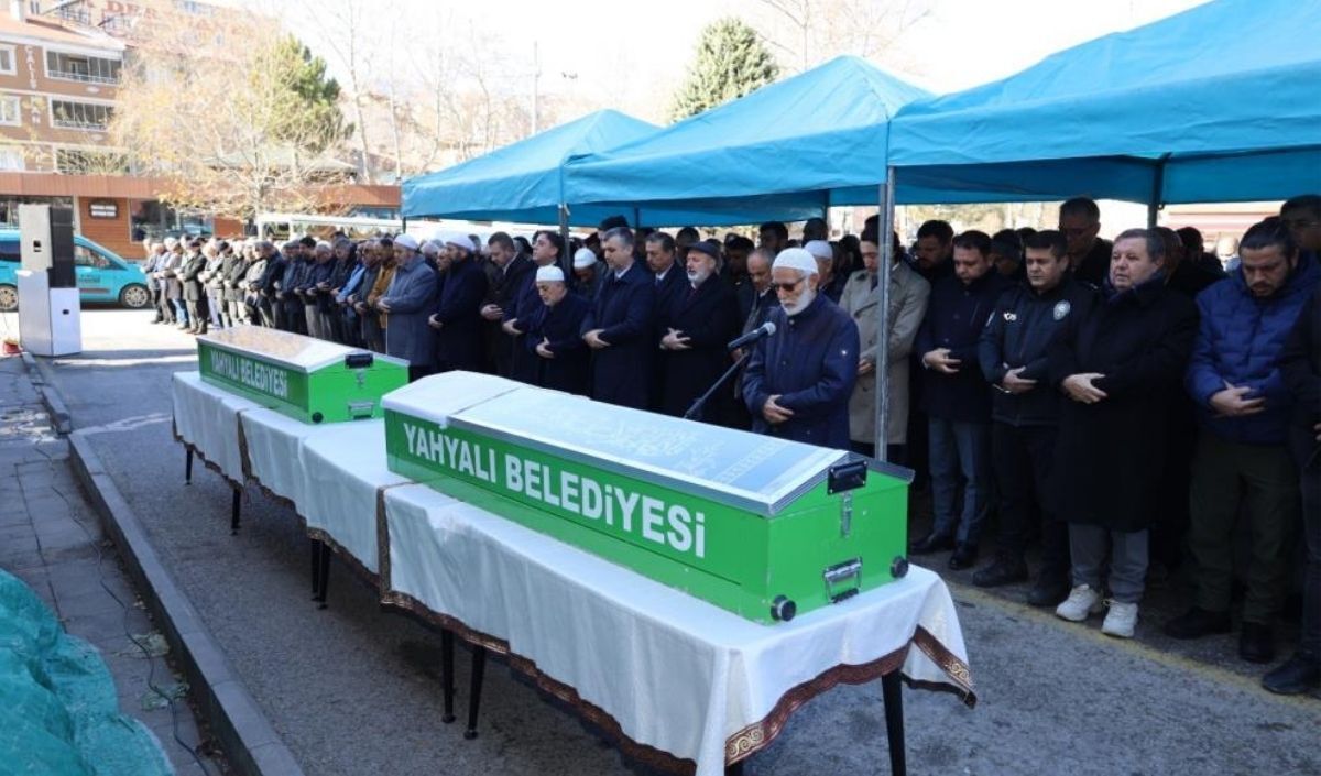 Başkan Esat Öztürk'ün kayınvalidesi son yolculuğuna uğurlandı