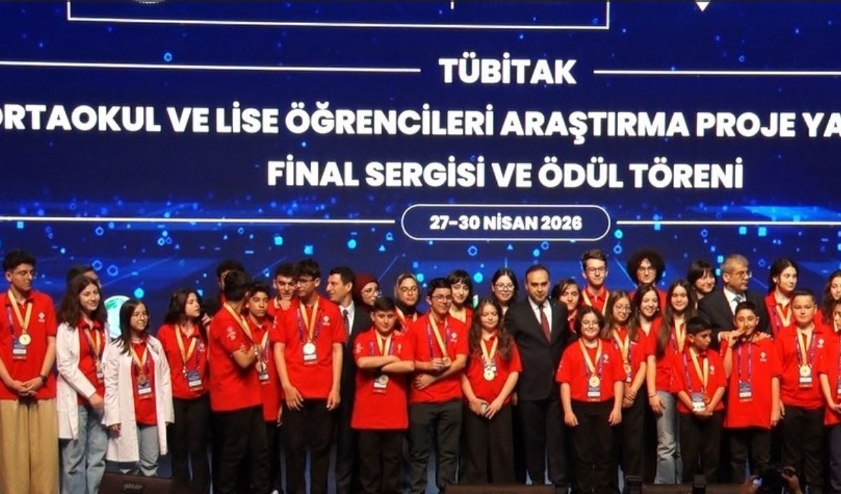 Bakan Kacır Tubitak (1)