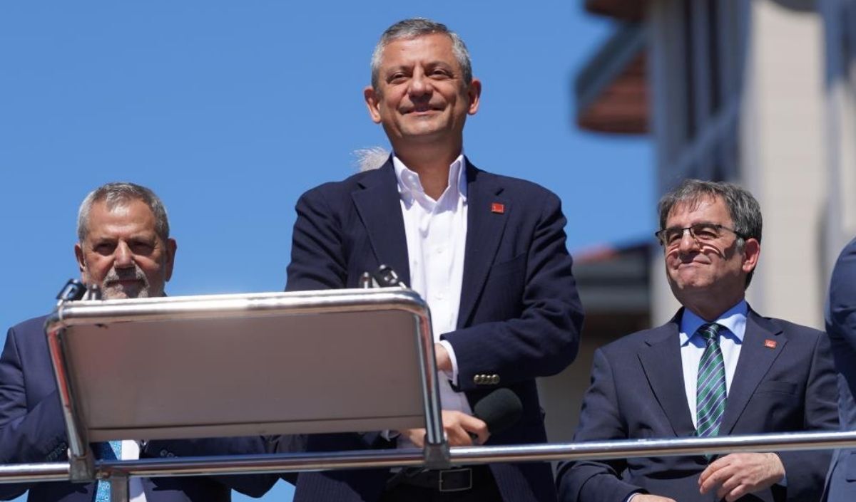 Chp Lideri Özel’den Rize’de Çay Fiyatı Çıkışı (1)