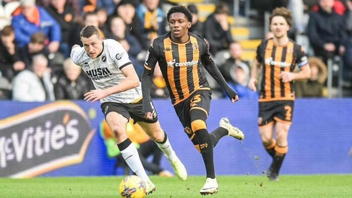 Hull City (2)