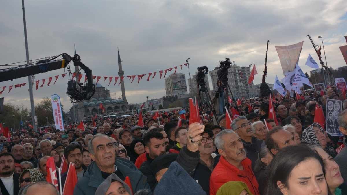 Kayseri Cumhuriyet Meydani Yama (8)