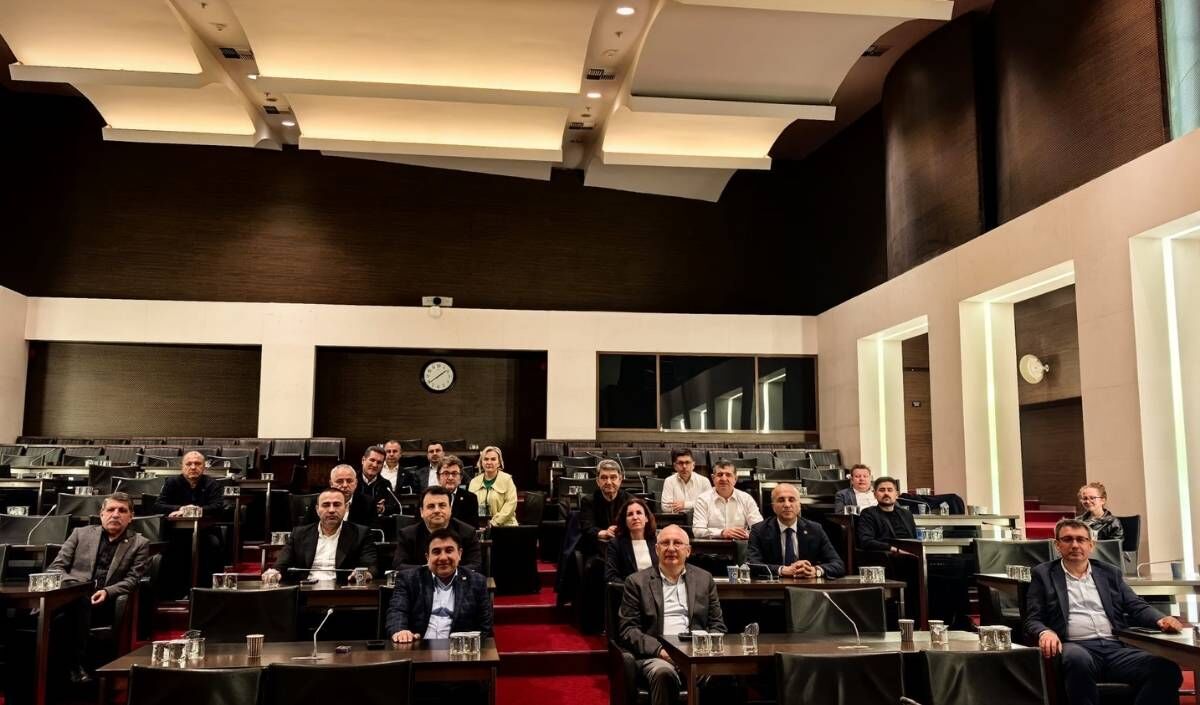 Kayseri Milletvekili Aşkın Genç (1)