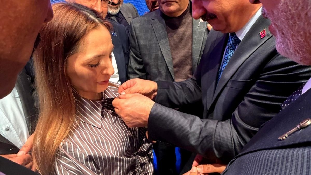 Kayserı Yenıden Refah Istıfa 3